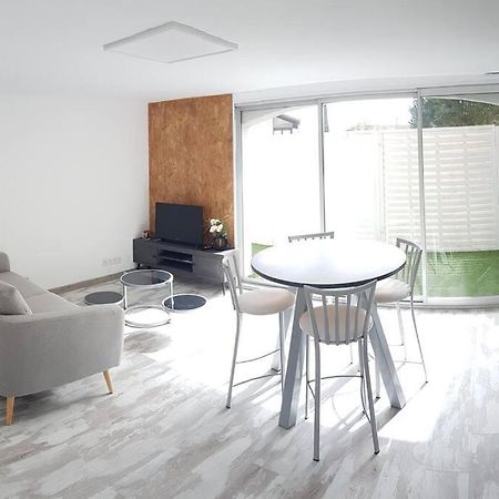 Joli Appartement 2 Chambres A Мартіг Екстер'єр фото